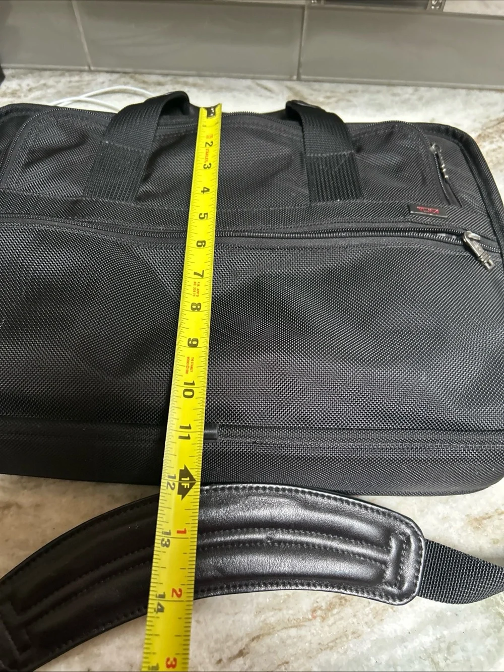 TUMI Laptop Briefcase 16”Slim Black Ballistic Nylon Messenger Bag PaddedPockets.